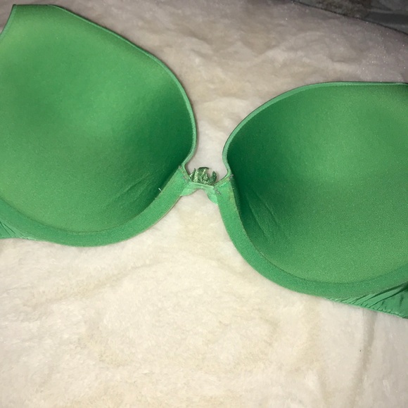 Victoria secret push up bra - Picture 3 of 4